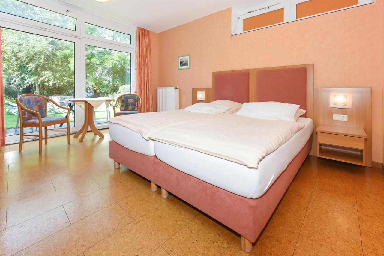 Hotel-Pension Altes Siel ベンサージール エクステリア 写真