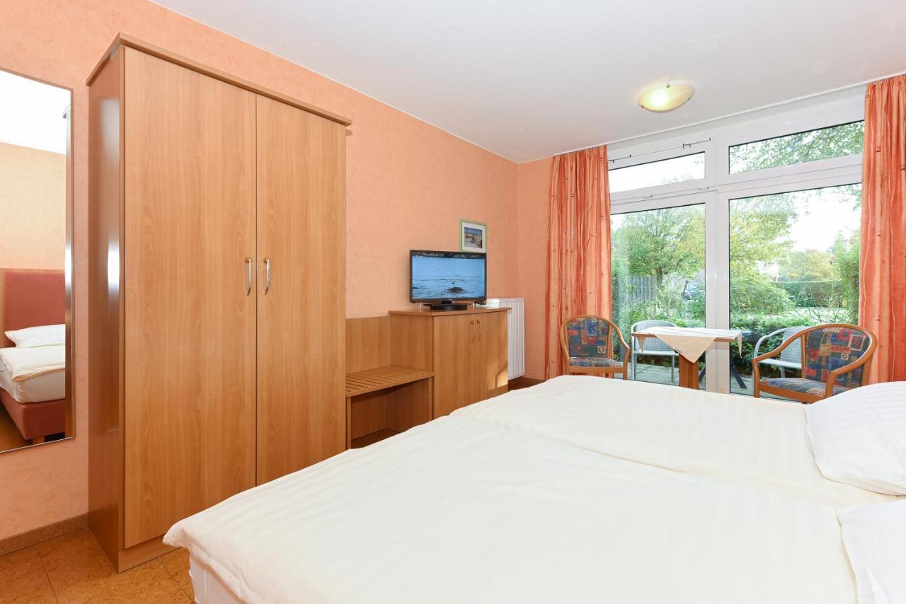 Hotel-Pension Altes Siel ベンサージール エクステリア 写真