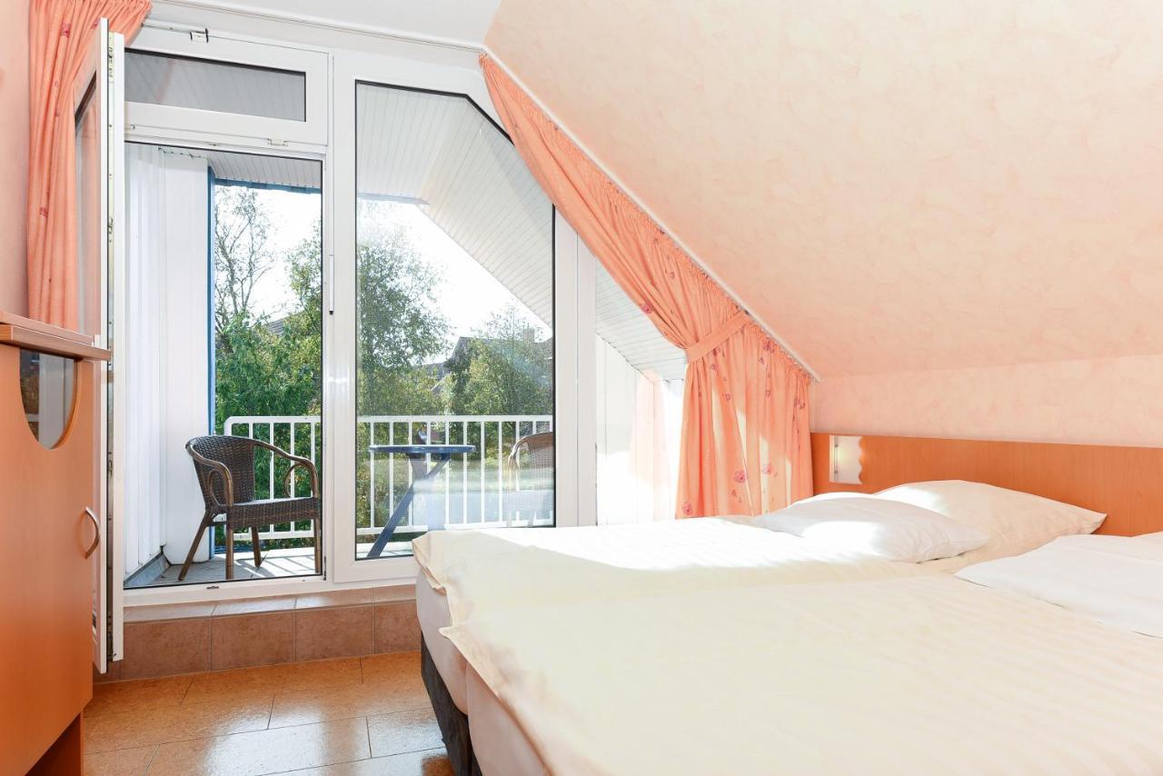 Hotel-Pension Altes Siel ベンサージール エクステリア 写真