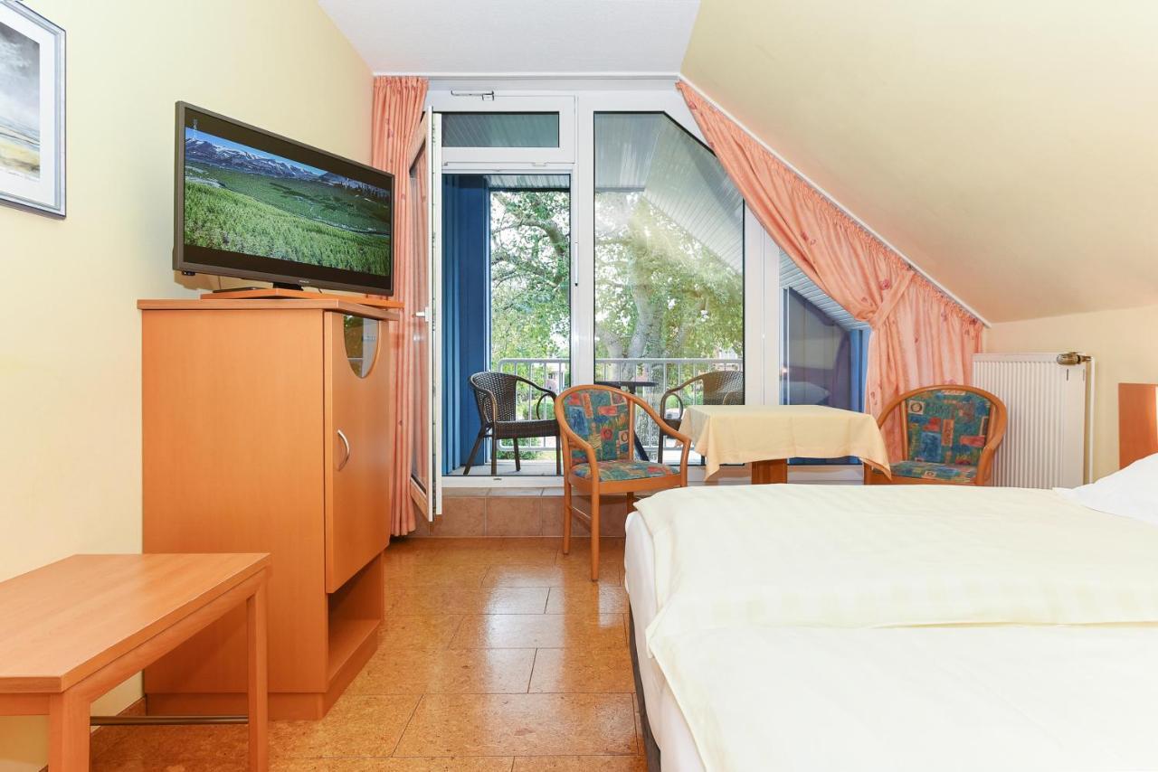 Hotel-Pension Altes Siel ベンサージール エクステリア 写真