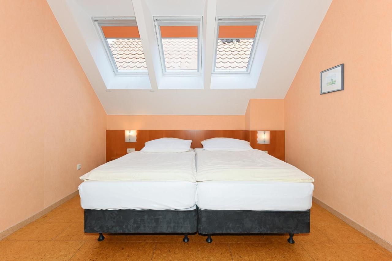 Hotel-Pension Altes Siel ベンサージール エクステリア 写真