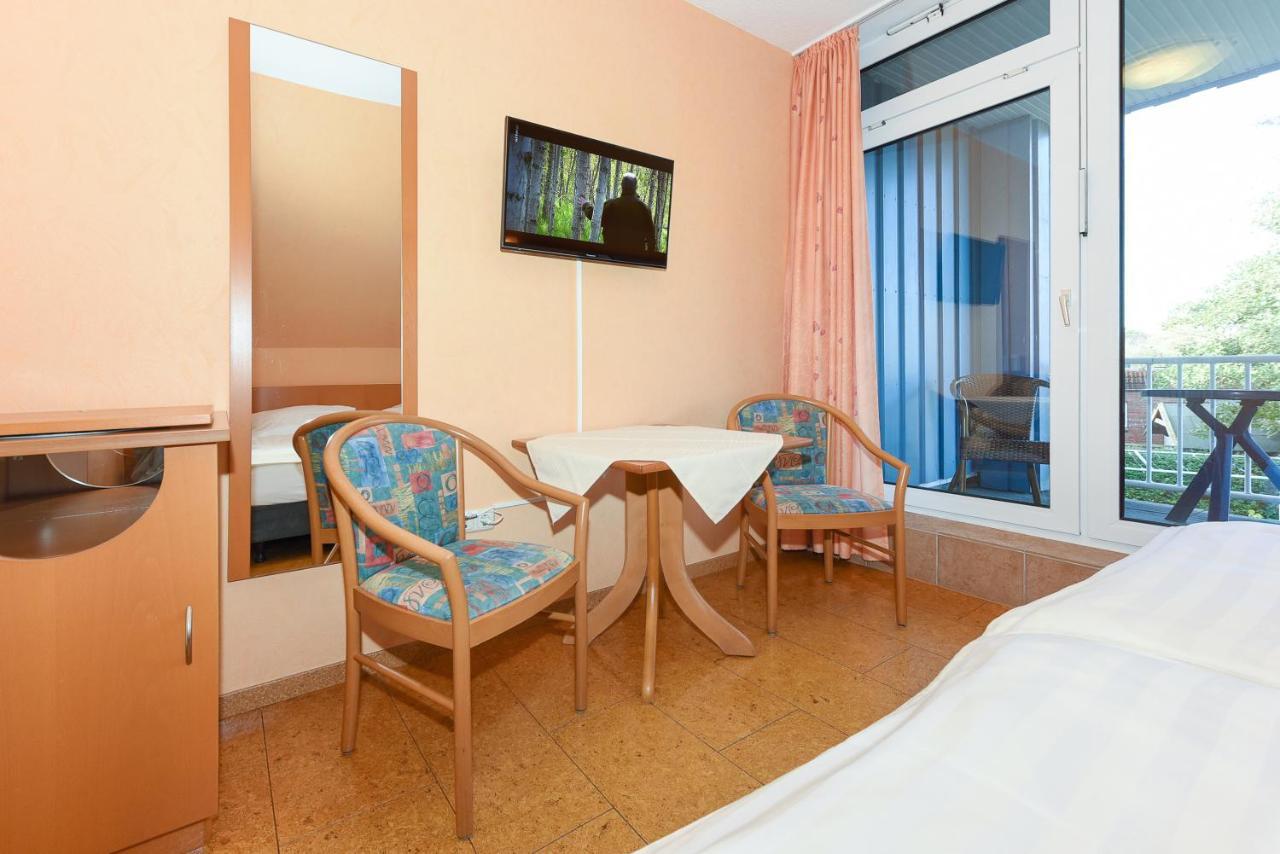 Hotel-Pension Altes Siel ベンサージール エクステリア 写真